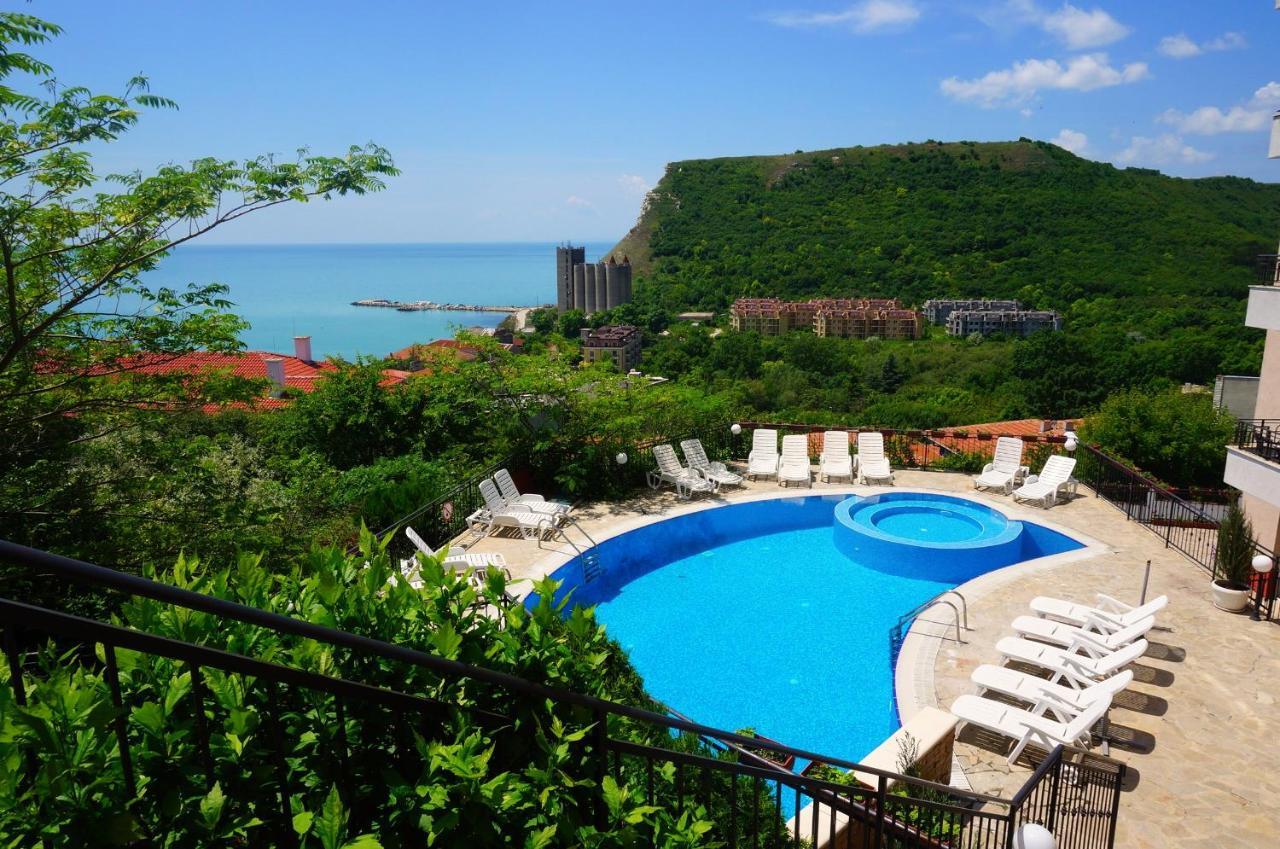 Апартаменти Свети Георги - Saint George Apartments Kavarna Exteriör bild