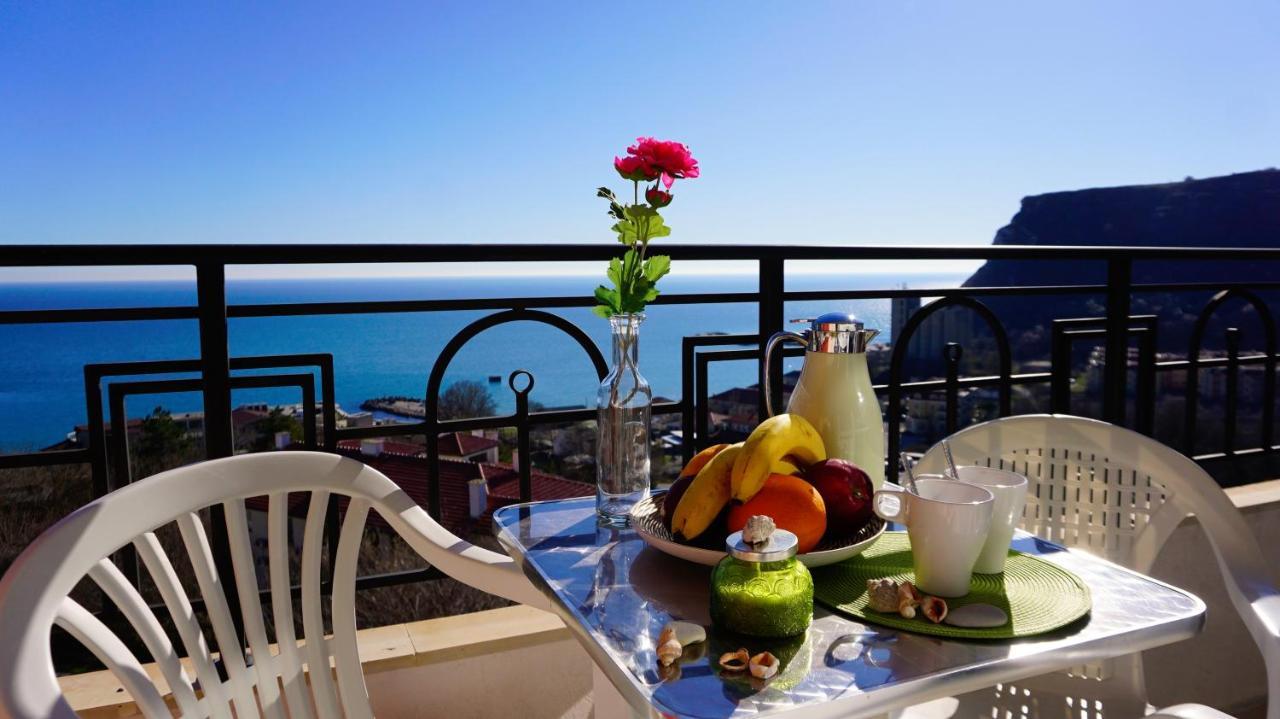 Апартаменти Свети Георги - Saint George Apartments Kavarna Exteriör bild