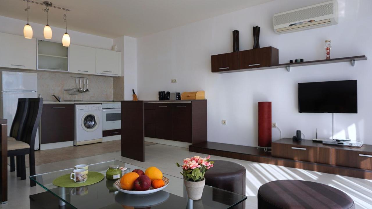 Апартаменти Свети Георги - Saint George Apartments Kavarna Exteriör bild
