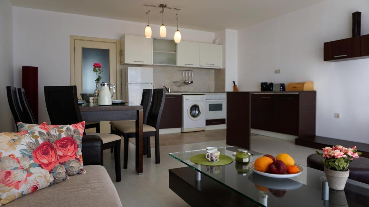 Апартаменти Свети Георги - Saint George Apartments Kavarna Exteriör bild