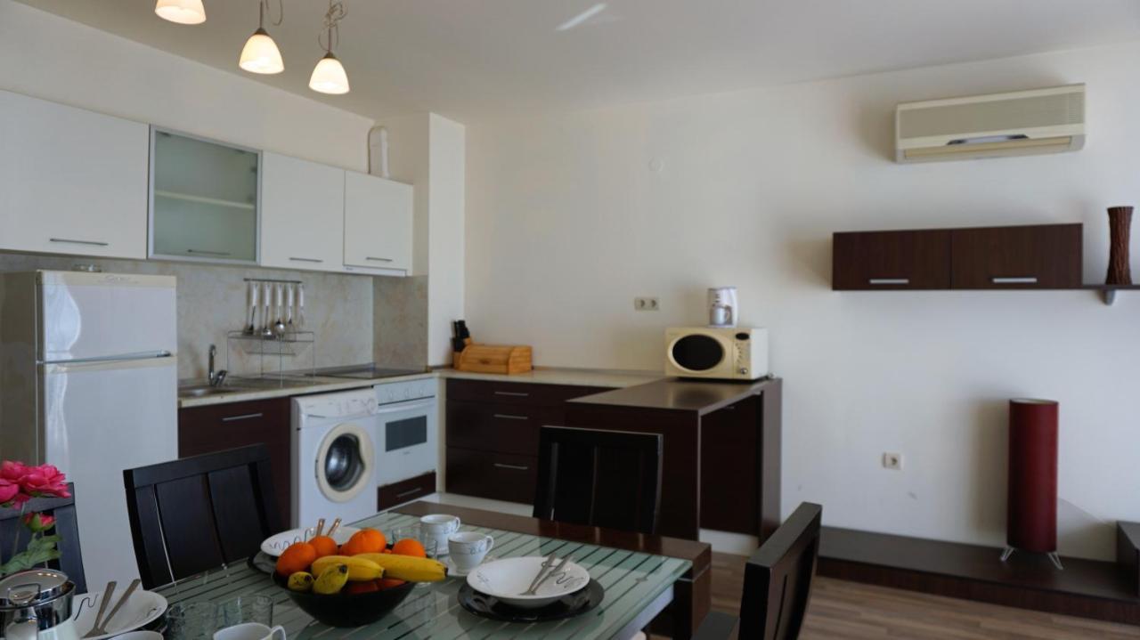 Апартаменти Свети Георги - Saint George Apartments Kavarna Exteriör bild