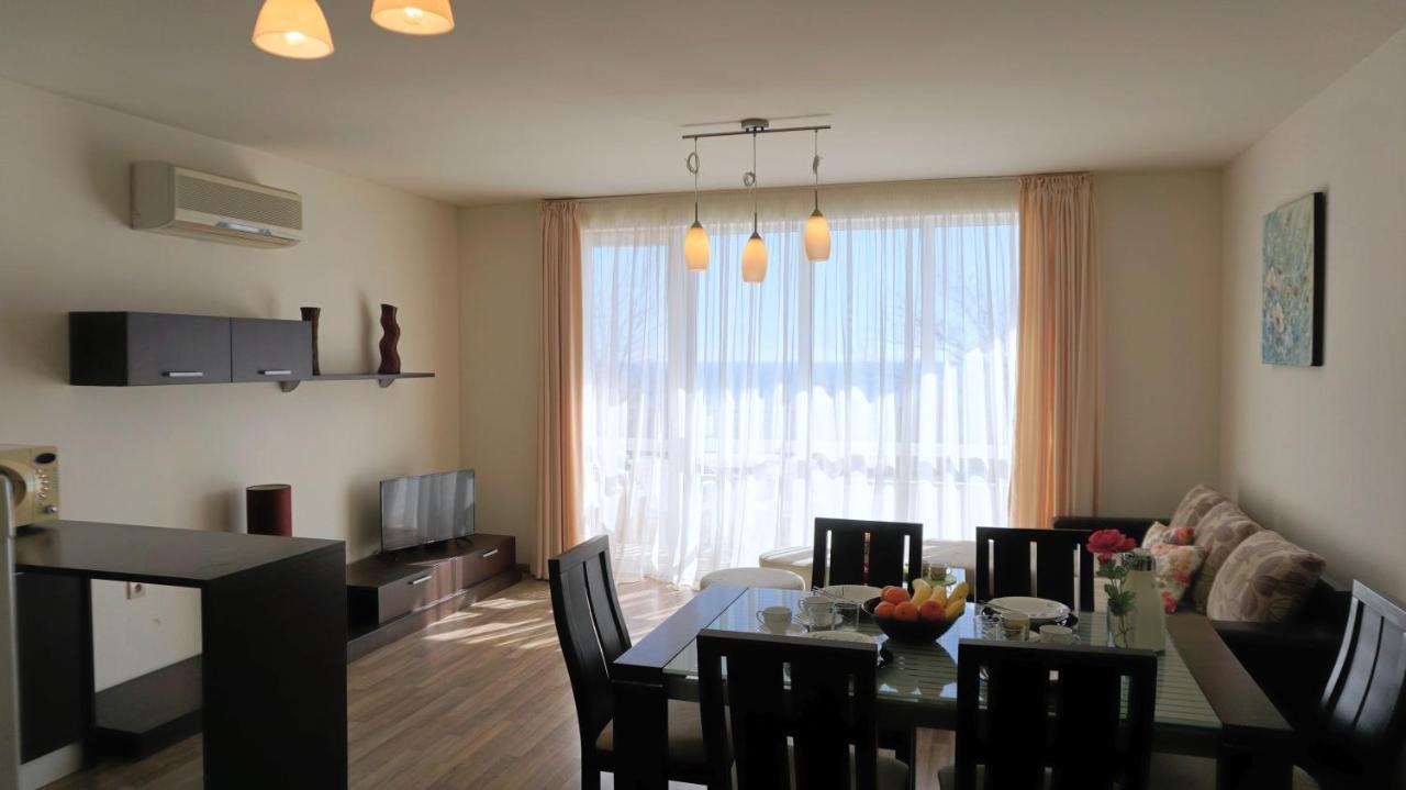 Апартаменти Свети Георги - Saint George Apartments Kavarna Exteriör bild