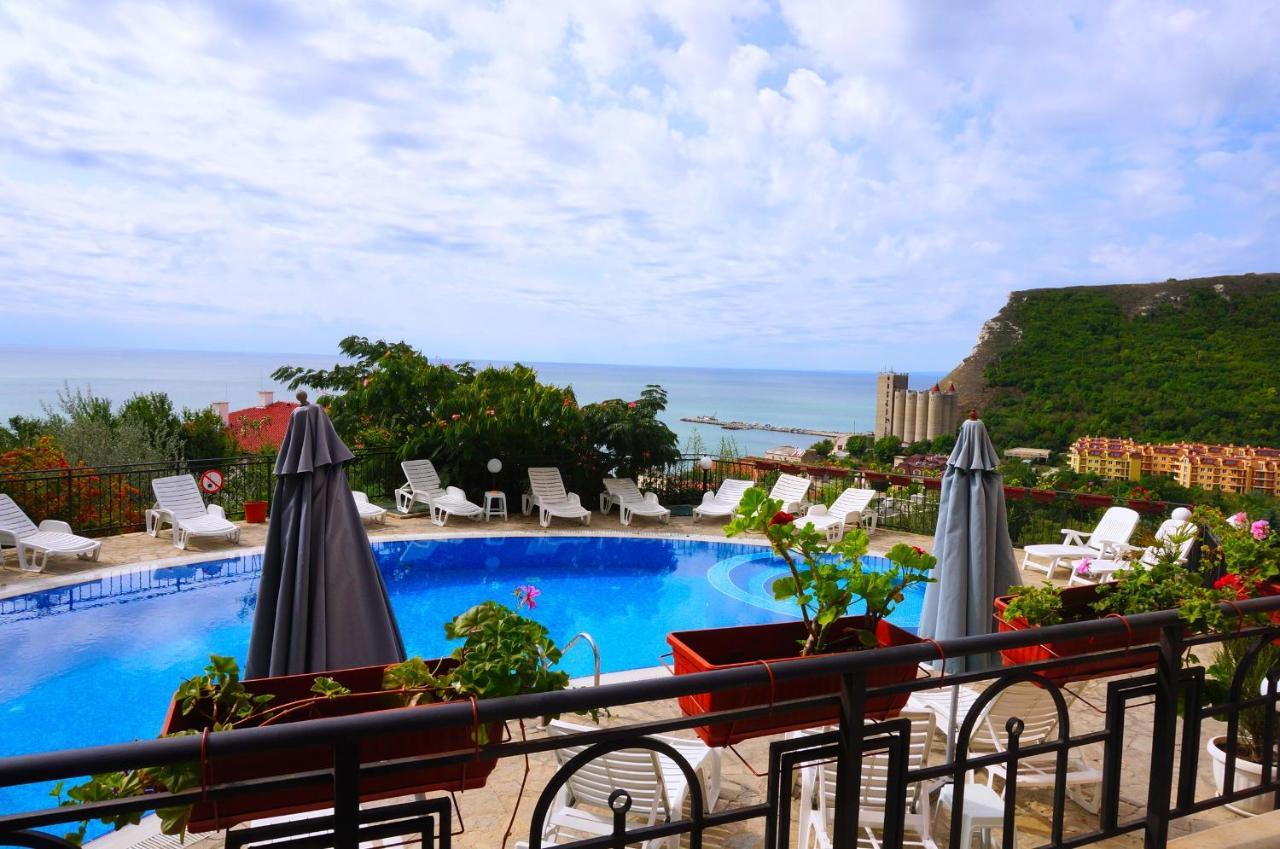 Апартаменти Свети Георги - Saint George Apartments Kavarna Exteriör bild