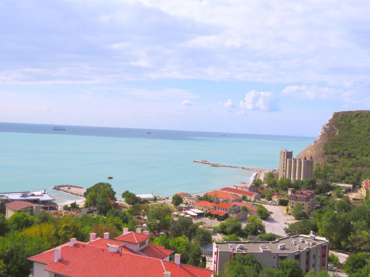 Апартаменти Свети Георги - Saint George Apartments Kavarna Exteriör bild