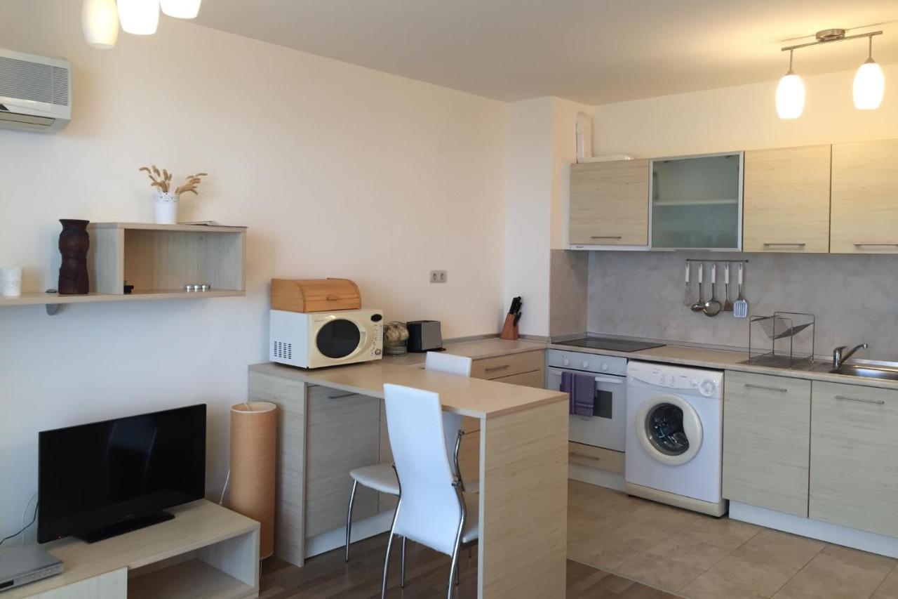 Апартаменти Свети Георги - Saint George Apartments Kavarna Exteriör bild
