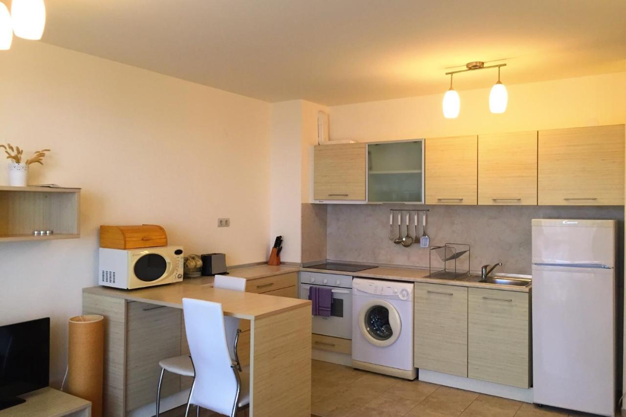 Апартаменти Свети Георги - Saint George Apartments Kavarna Exteriör bild