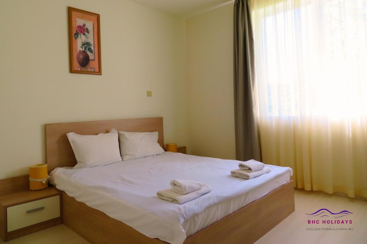 Апартаменти Свети Георги - Saint George Apartments Kavarna Exteriör bild