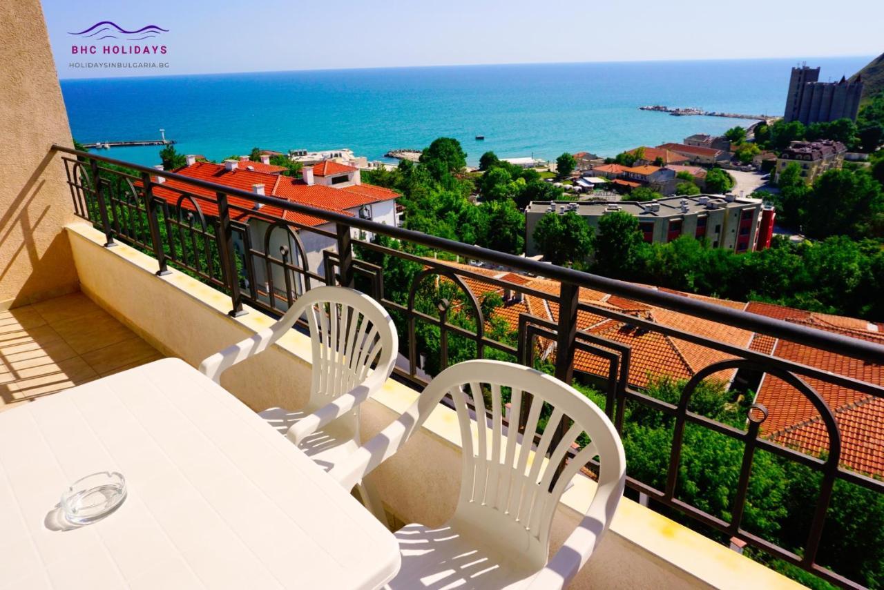 Апартаменти Свети Георги - Saint George Apartments Kavarna Exteriör bild